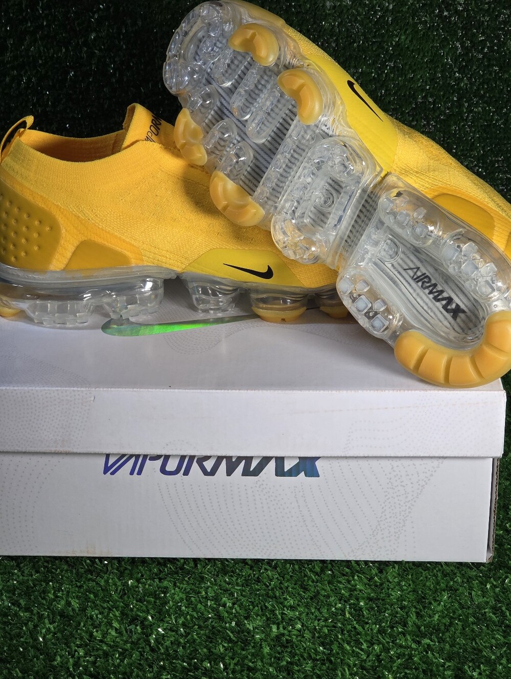 Nike Vapormax Laceless Men’s University 🟡 Yellow Slip-On VaporMax Running Shoe - Picture 7 of 8